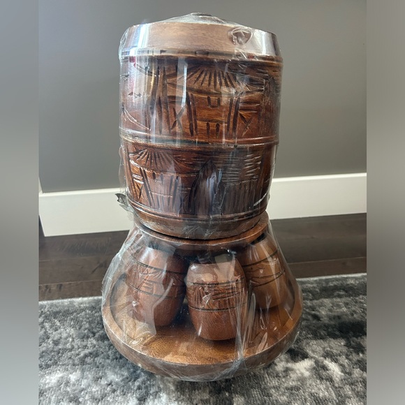 NEW Wooden Barrel Drink Dispenser w Stand & 6 Cups - Picture 4 of 16